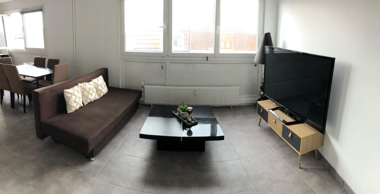 Bel Appartement Cosy Tres Calme Avec Parking Prive Templemars Exterior photo